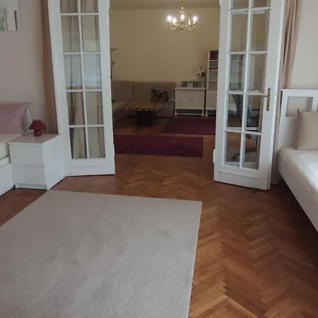 Habitación en casa particular Budahouse