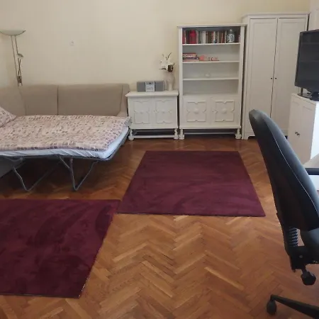 Budahouse Habitación en casa particular
